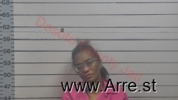 Tiajuana Lasha Jones Mugshot