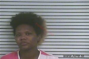 Latoya Roberts Arrest Mugshot