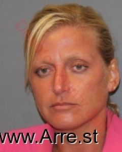 Laura Dolquest Arrest Mugshot