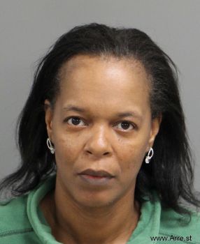 Carlaveda Michelle Robertson Mugshot