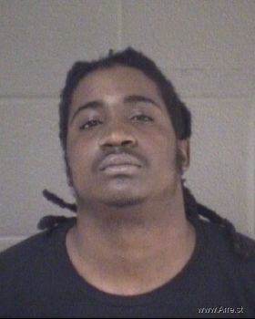 Dalarion Germarcus Searles Mugshot