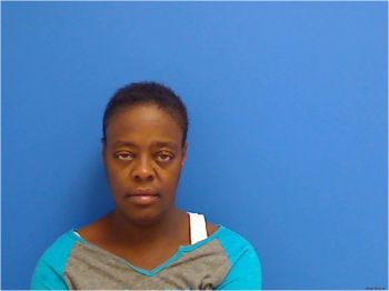 Ebony Denise Robinson Mugshot