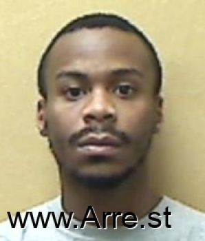 Lorenzo D Mcneill Mugshot