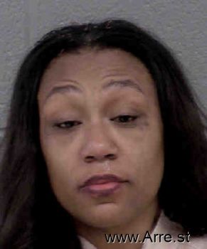 Mia Chantel White Mugshot