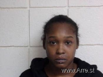 Myshia  Miller Mugshot