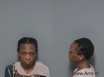 Naquala Shanta Evans Mugshot