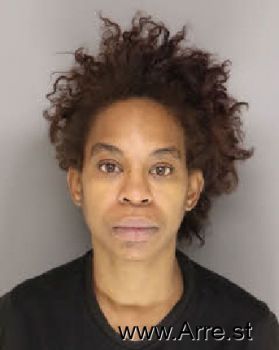 Sunni T`ara Chambers Mugshot