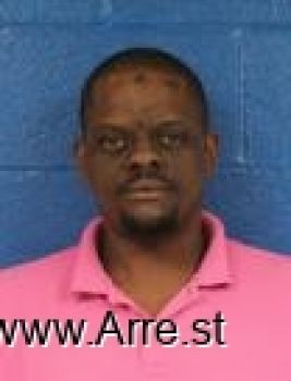 Tavoris J Whitehead Mugshot