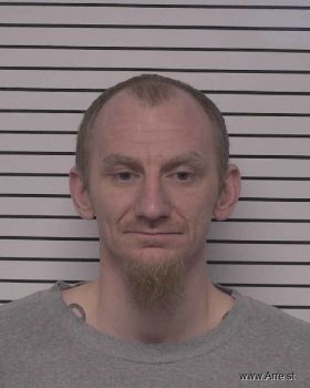 Travis Robert Wade Mugshot