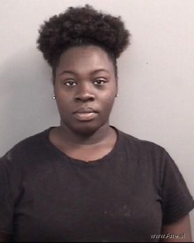 Tykeshia Shamia-nashay Richardson Mugshot