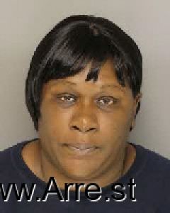 Tyronda Mcneill  Arrest Mugshot