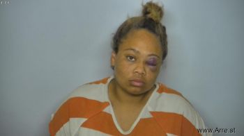 Roneasha Leanna Cross Mugshot