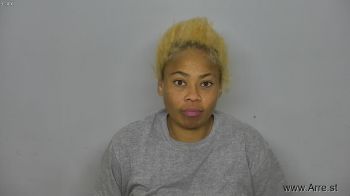 Roneasha Leanna Cross Mugshot