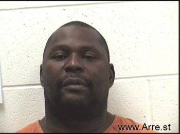 Lawrence  Woods Mugshot