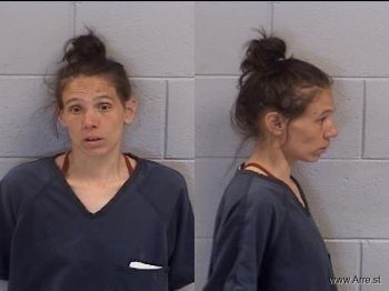 Tanacia Kaylie Lierz Mugshot