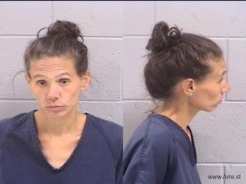 Tanacia Kylie Lierz Mugshot