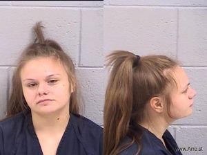 Adreyonia Gomez Arrest Mugshot