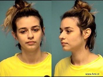 Amanda G Reyes Mugshot