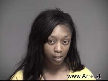 Diamond Lesha Dodds Mugshot