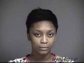 Diamond Lesha Dodds Mugshot