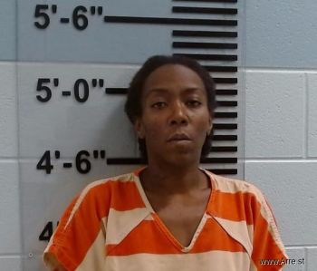 Dominique Lienna Smith Mugshot