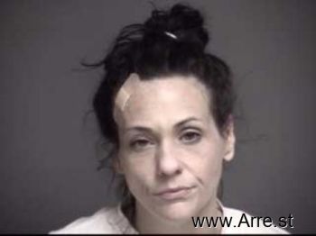 Kelli Suzanne Roberts Mugshot