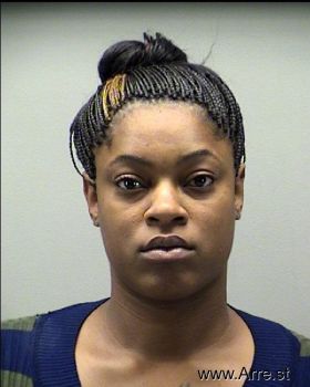 Kennietha Faye Woods Mugshot