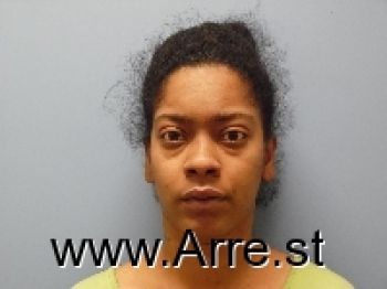 Latoya  Jones Mugshot