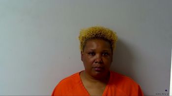 Lisa Shanell Daniels Mugshot