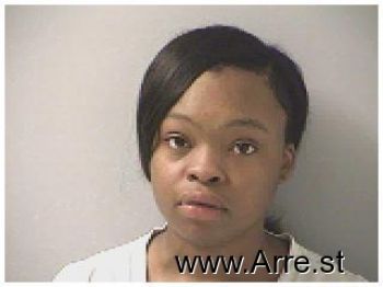 Paris Nicole Lewis Mugshot