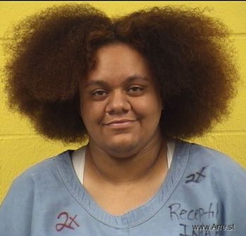 Quintona L Freeman Mugshot