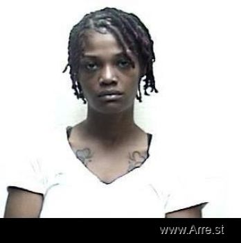 Rochelle A Edwards Mugshot