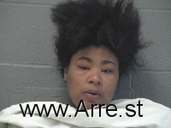 Seantoya S Braggs Mugshot