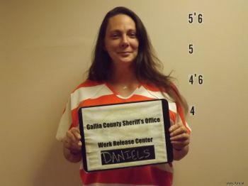 Suzanne  Daniels Mugshot