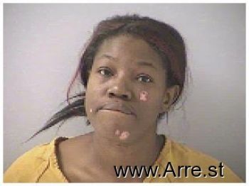 Tomako Lashun Moore Mugshot