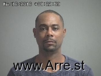 Travis Shantel Holloway Mugshot