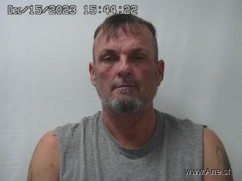 Travis  Rowe Mugshot