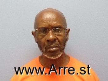 Vernon D Roberts Mugshot