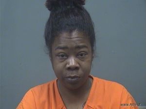 Latoya Sadler Arrest Mugshot