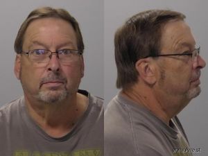 Richard Thomas Arrest