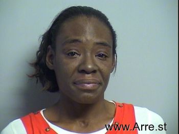 Belynda Lasha Moore Mugshot