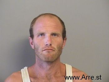 Derek Arlynn Richardson Mugshot