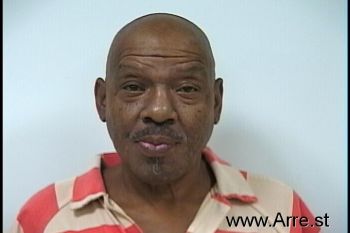 Derrick  Hilliard Mugshot