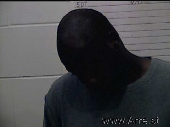 Derrick Kentrell White Mugshot