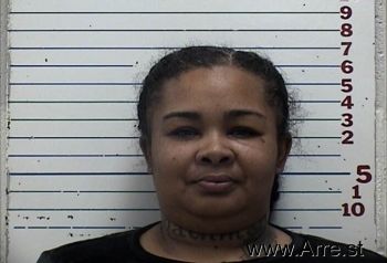 Isabel Meshelle Hunter Mugshot