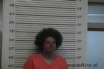 Kalyn Raniece Reyes Mugshot