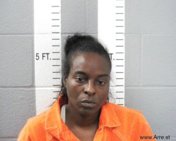 Lathrisha Renee Davis Mugshot