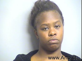 Laronda Lucille Brown Mugshot