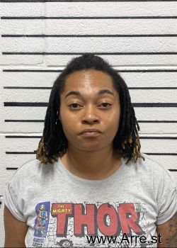 Niquasia T Waddles Mugshot