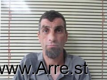 Travis Dale Dobbins Mugshot